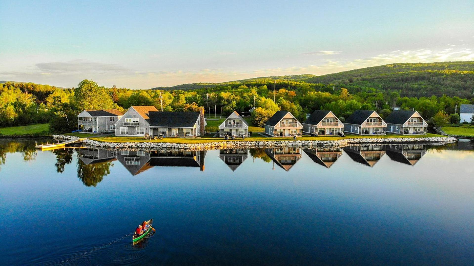 Keltic Quay Cottages & Bayfront Lodge Whycocomagh Kültér fotó