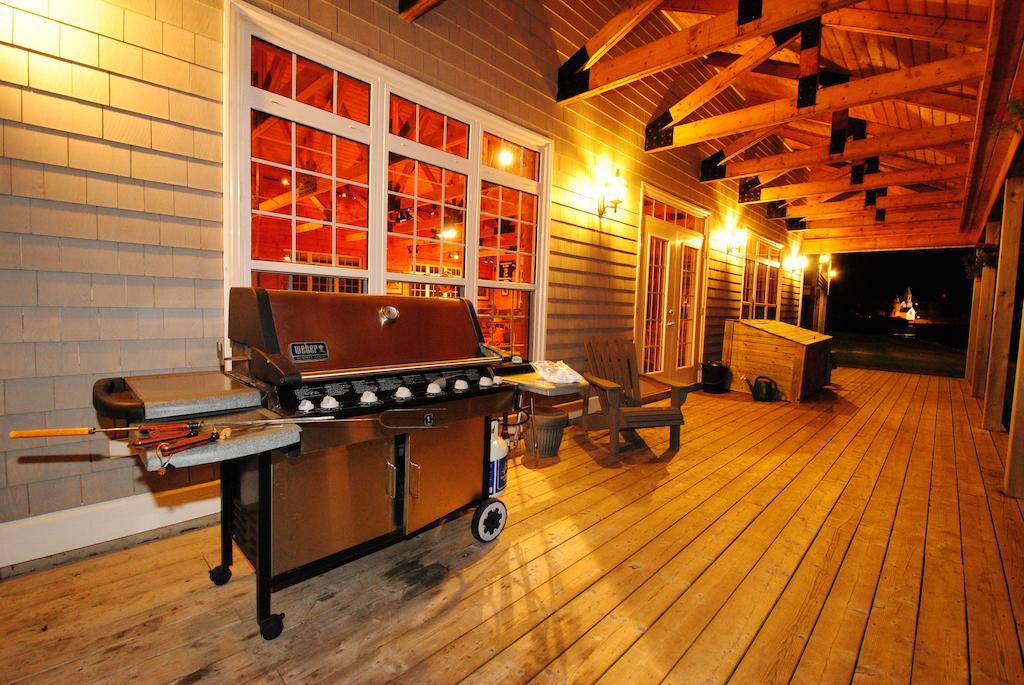 Keltic Quay Cottages & Bayfront Lodge Whycocomagh Kültér fotó