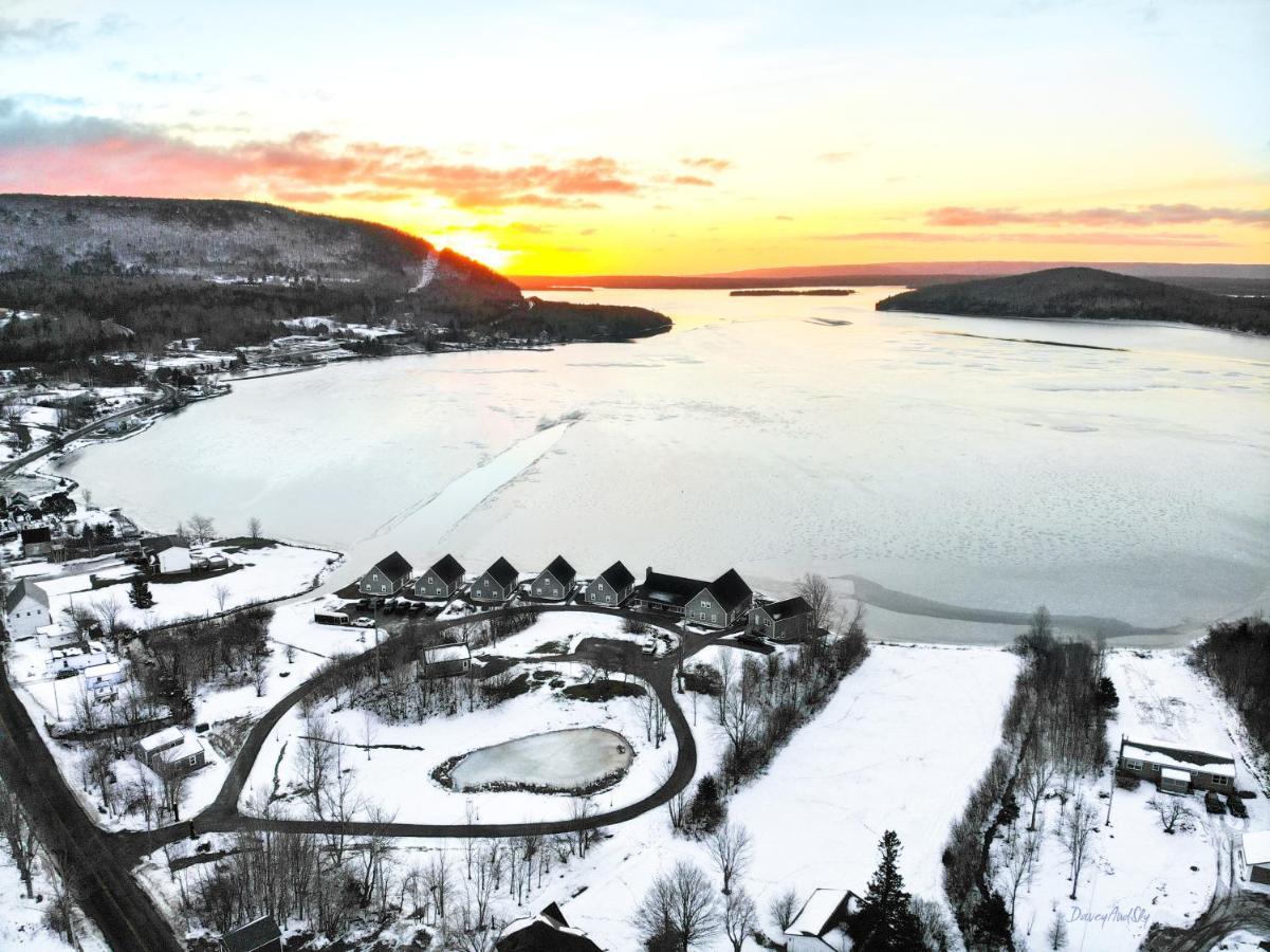 Keltic Quay Cottages & Bayfront Lodge Whycocomagh Kültér fotó